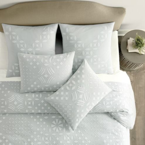 Ballard DesignsSuzanne Kasler Eyelet Duvet Cover Sky/White Twin ...